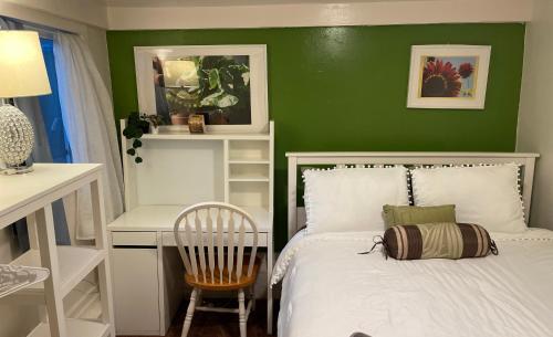 b loves guest house