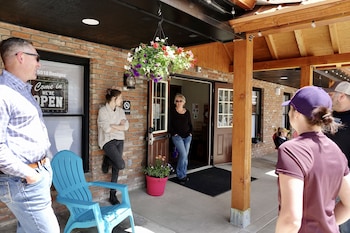 Pintler's Portal Hostel,Butte>>Anaconda,1 star