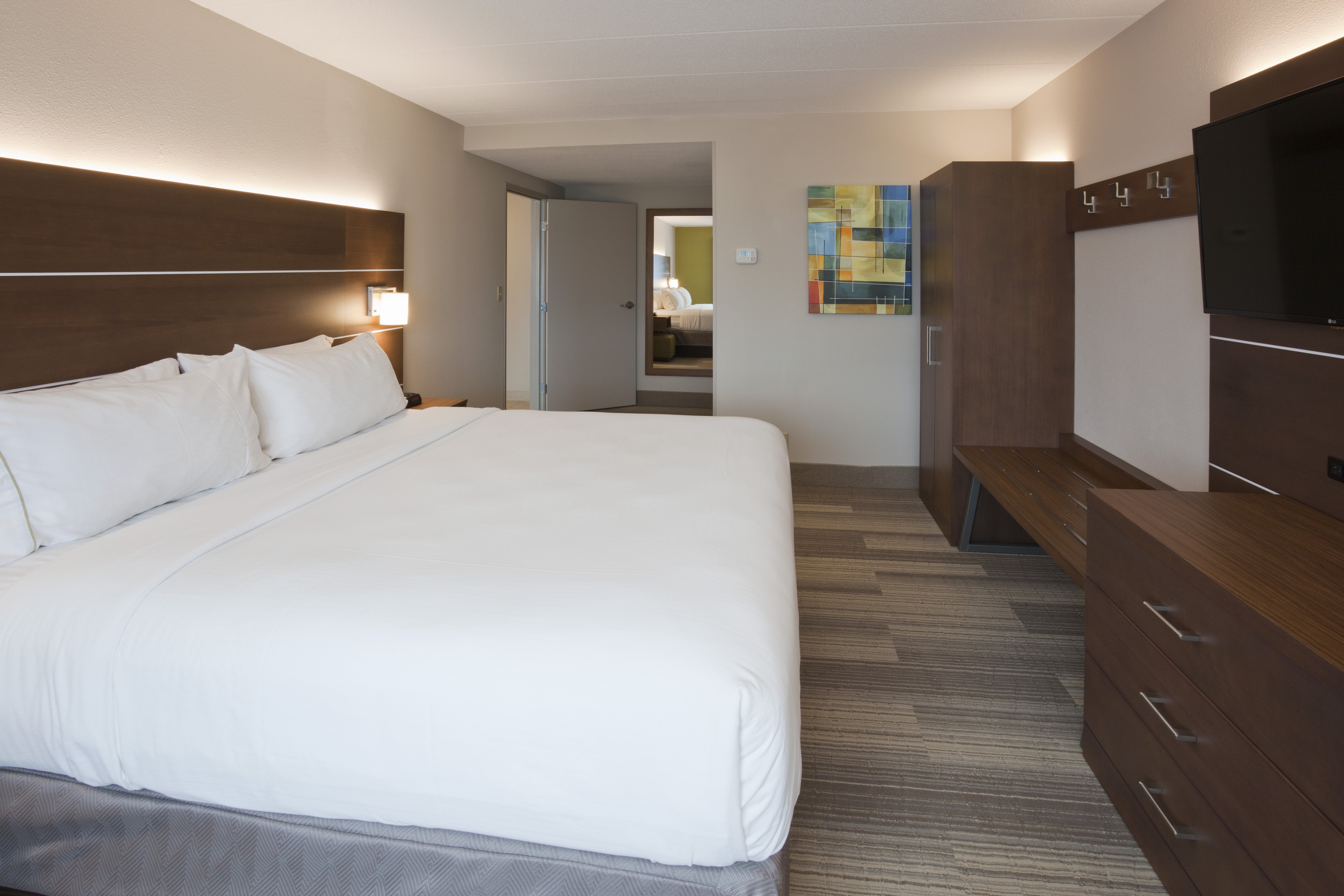 holiday inn express roseville st paul by ihg