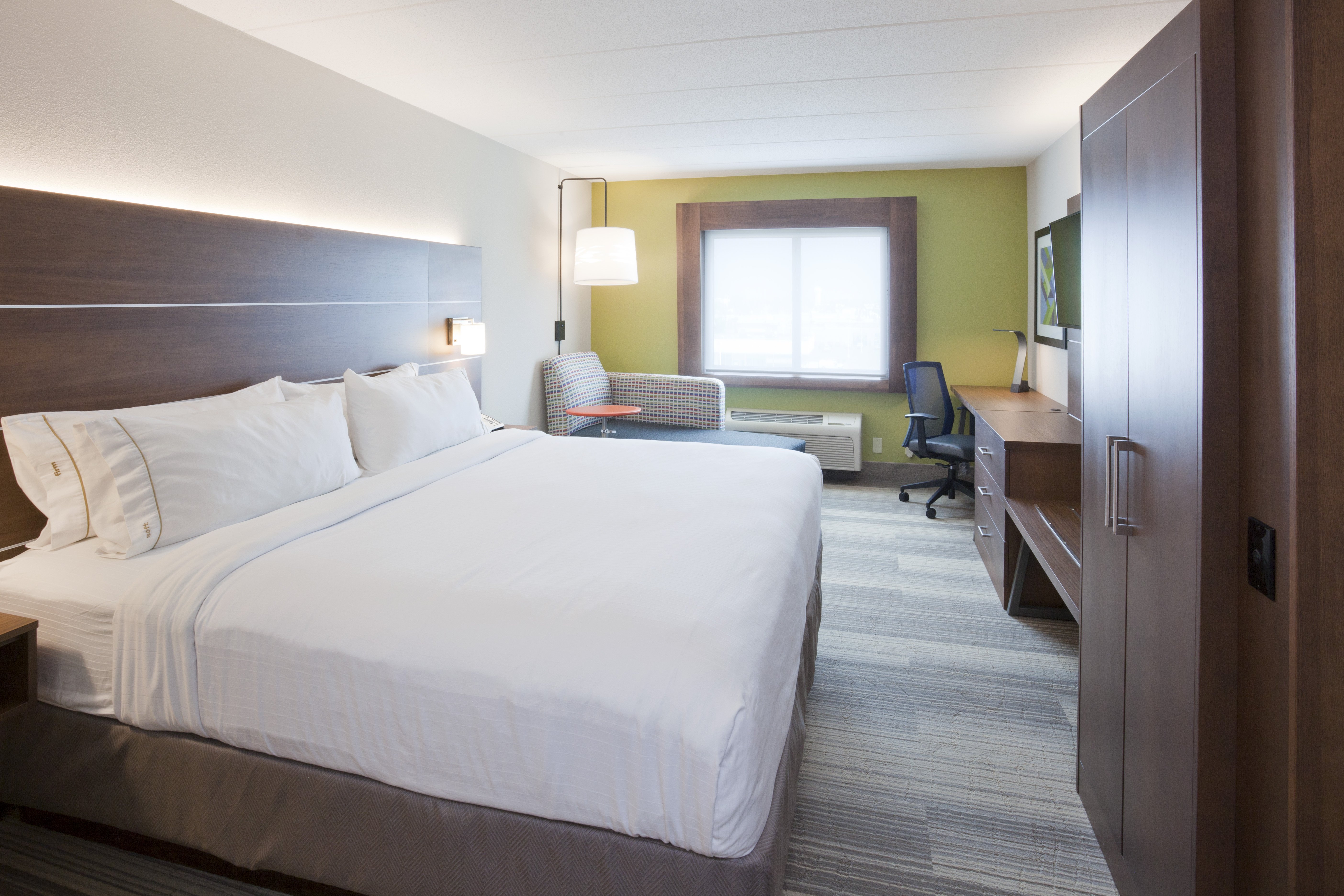 holiday inn express roseville st paul by ihg