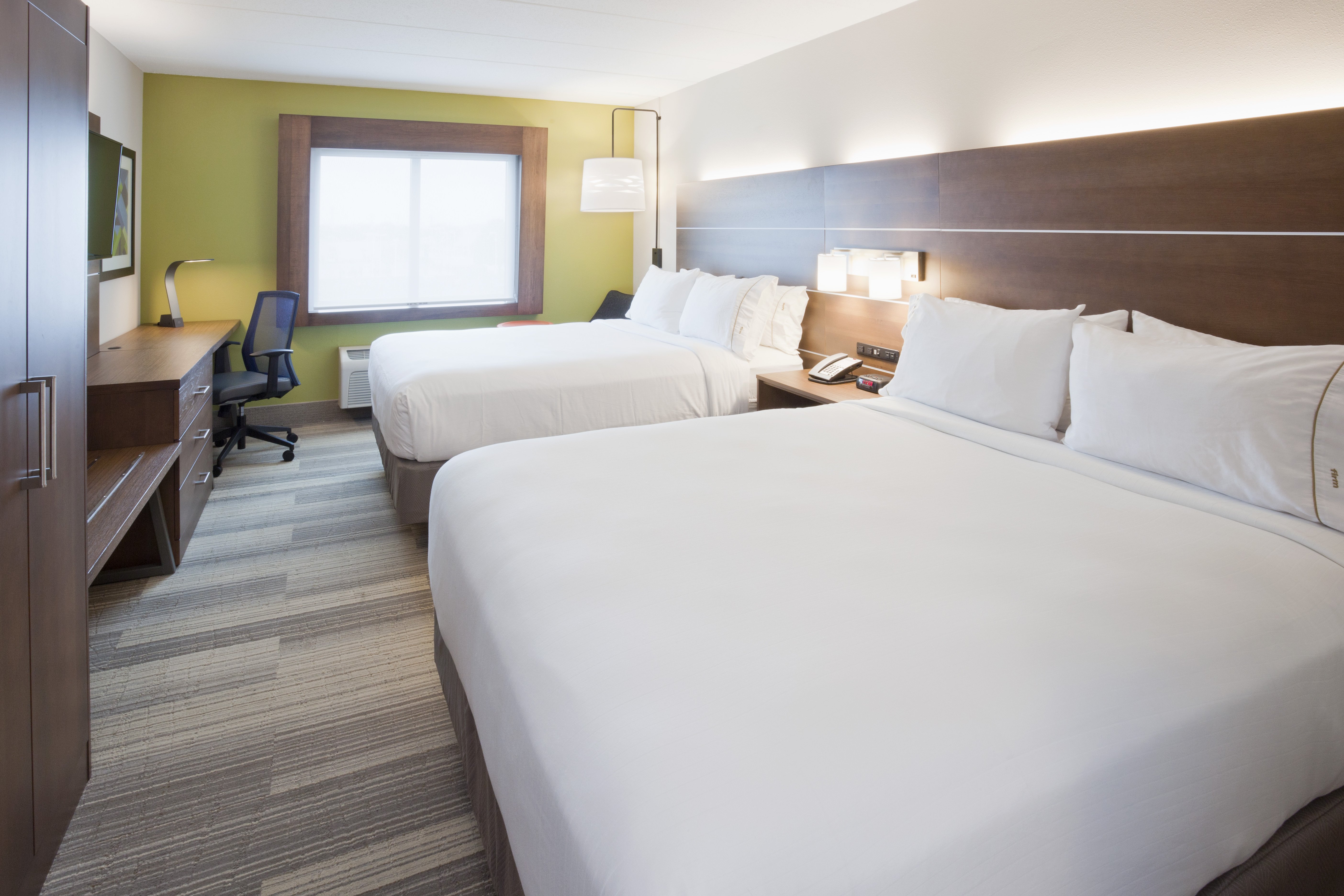 holiday inn express roseville st paul by ihg