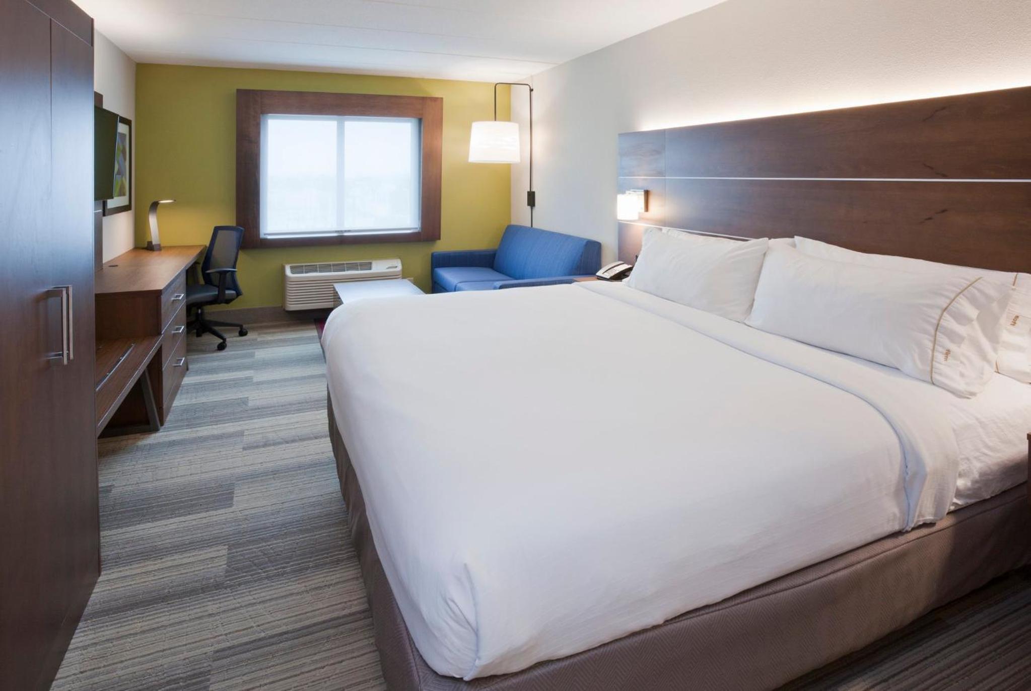 holiday inn express roseville st paul by ihg