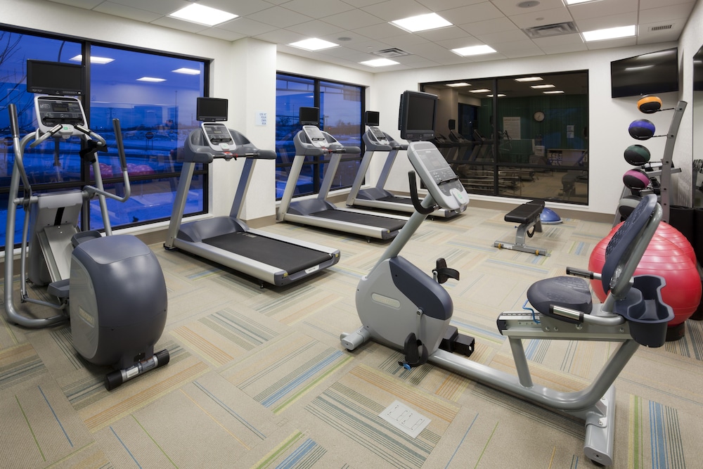 holiday inn express roseville st paul by ihg