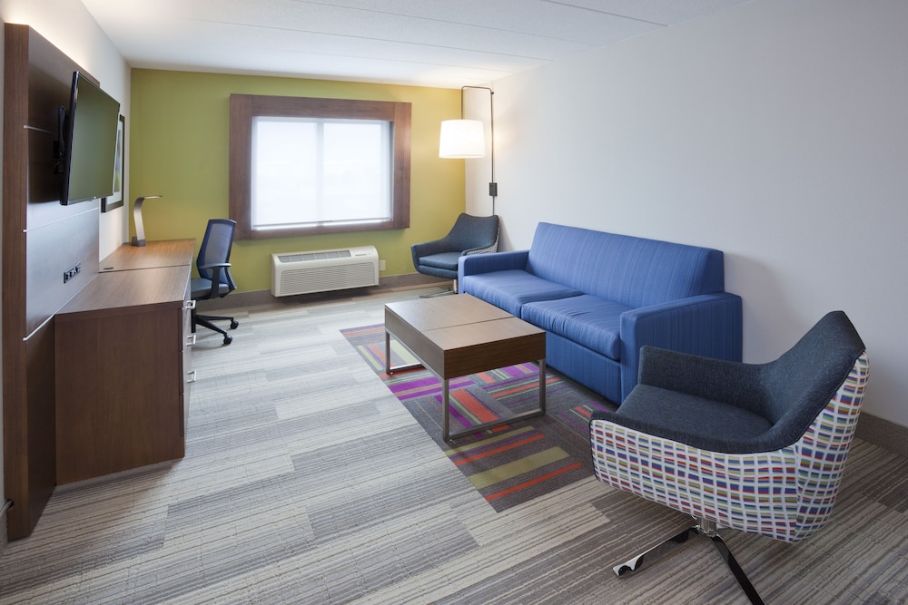 holiday inn express roseville st paul by ihg