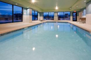 holiday inn express roseville st paul by ihg