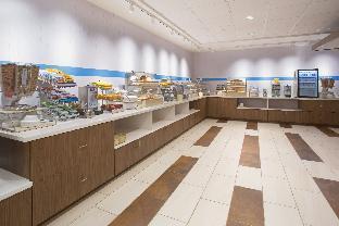 holiday inn express roseville st paul by ihg