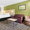 quality inn russellville