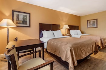 quality inn russellville i 40