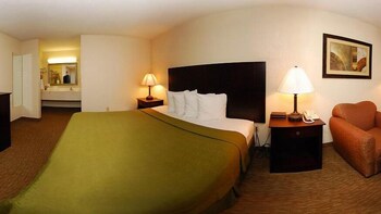 quality inn russellville i 40