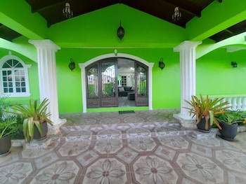 pesheres inn and spa
