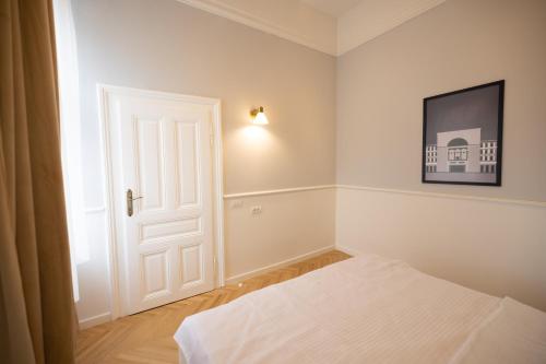 Carol Residence,Romania>>Timisoara,3.5 star