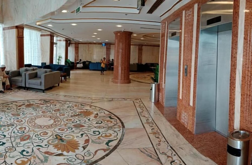 sky view hotel madinah