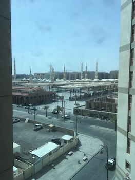 sky view hotel madinah