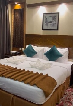 sky view hotel madinah