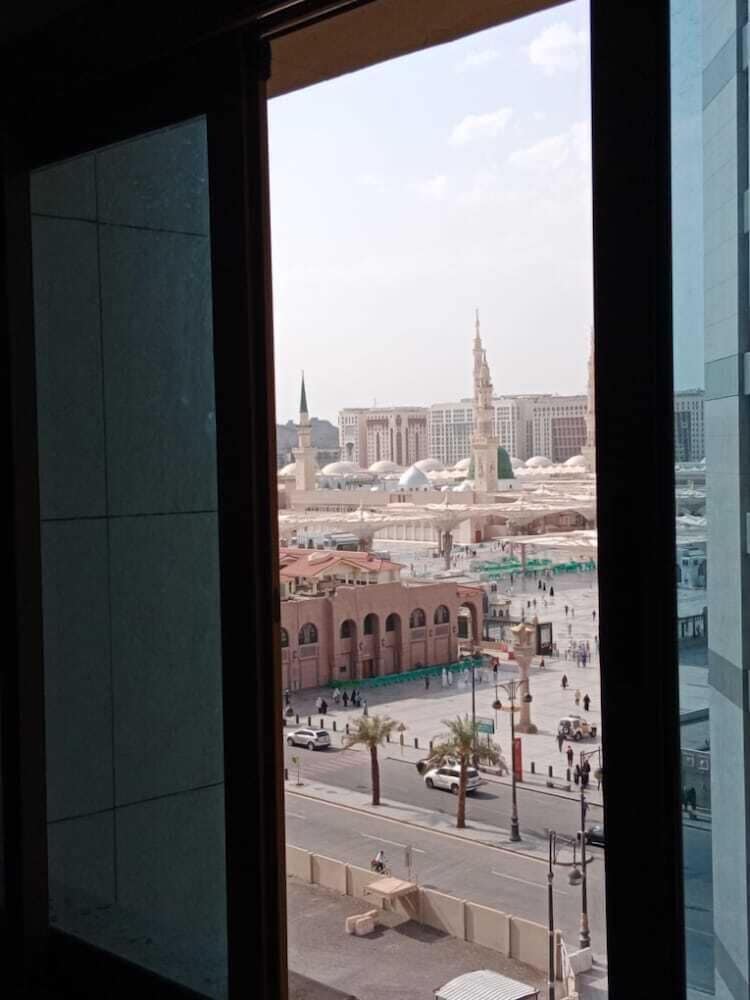 sky view hotel madinah