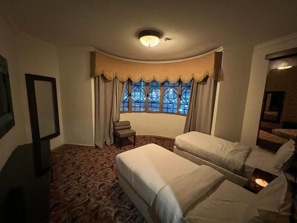 sky view hotel madinah