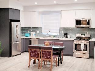 hollywood homes minutes to everything