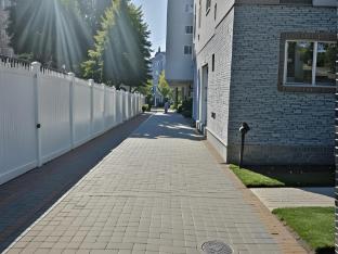 hollywood homes minutes to everything