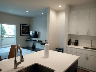 hollywood homes minutes to everything