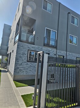 hollywood homes minutes to everything