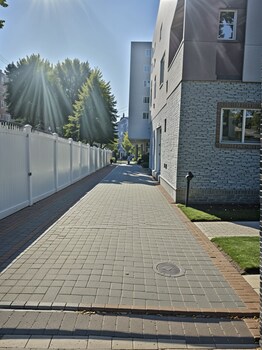 hollywood homes minutes to everything