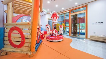 pocheon wuri kids poolvilla