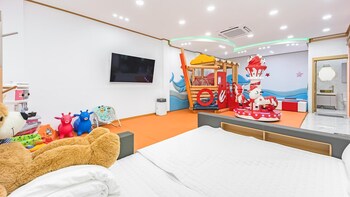 pocheon wuri kids poolvilla
