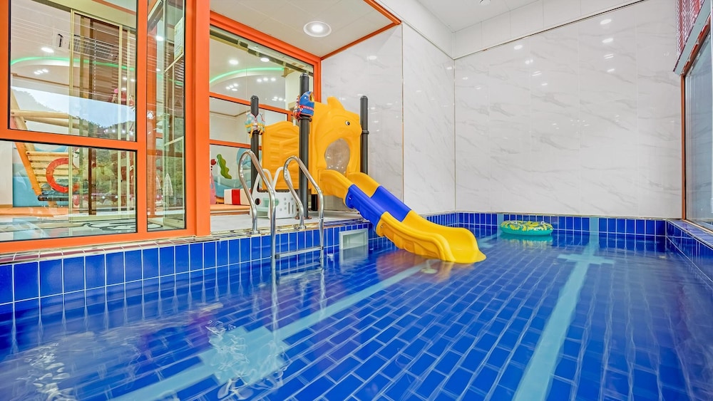 pocheon wuri kids poolvilla