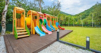 pocheon wuri kids poolvilla