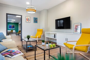 micampus armendariz students residence solo estudiantes