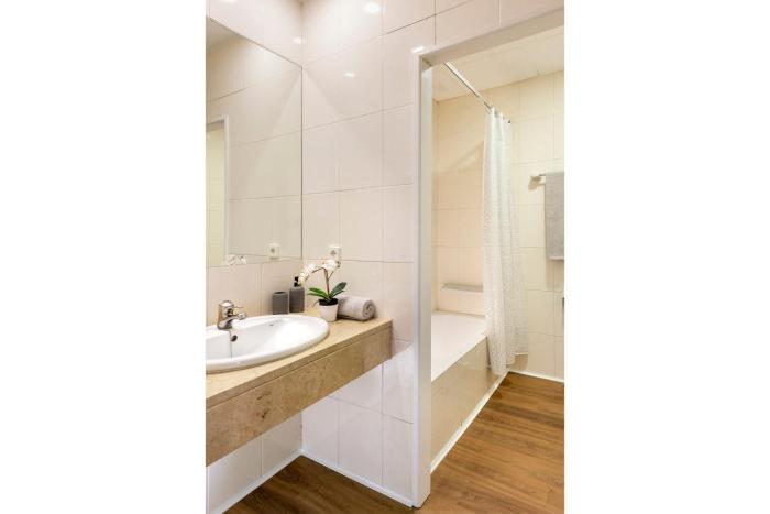 micampus armendariz students residence solo estudiantes