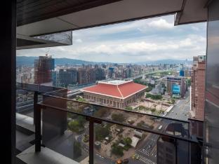 roaders plus hotel taipei station