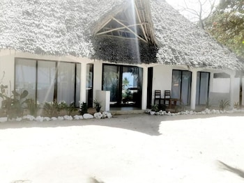 maua beach lodge
