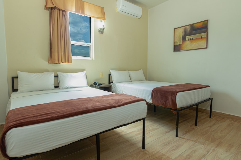 hotel plaza del arco express