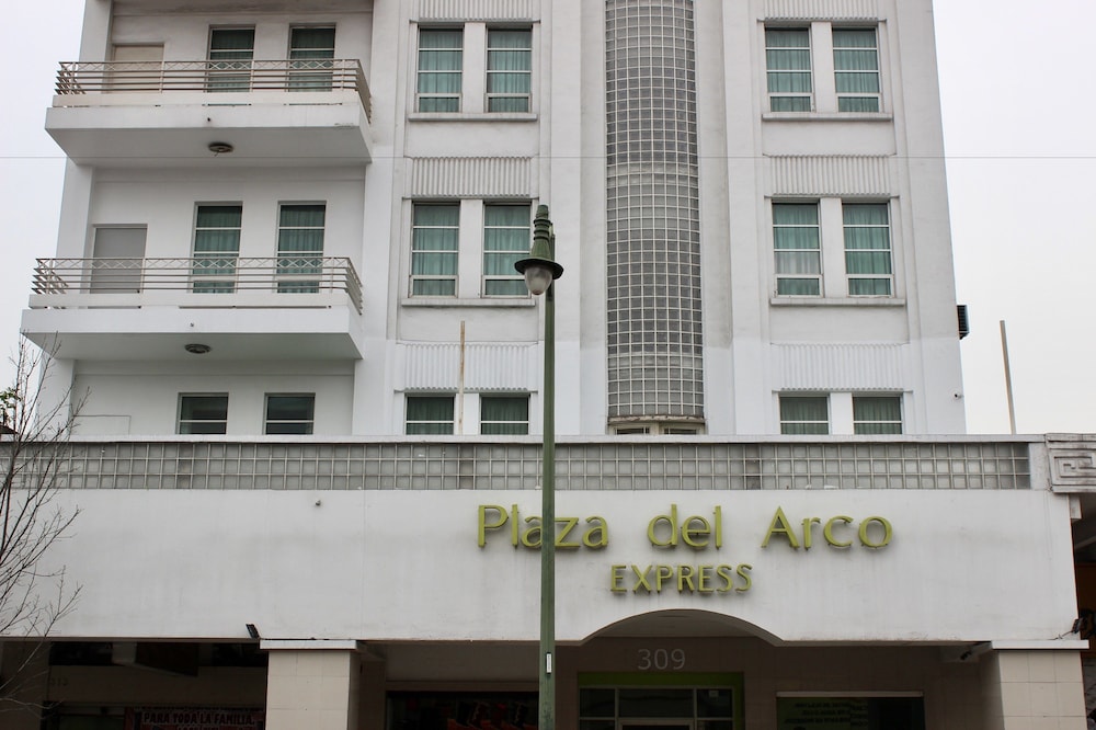 hotel plaza del arco express