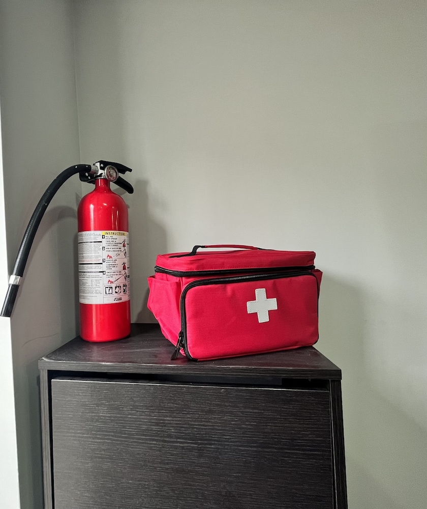 luxury 2 bedroom 2 full baths rooms