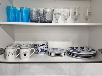 luxury 2 bedroom 2 full baths rooms