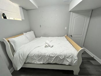 luxury 2 bedroom 2 full baths rooms