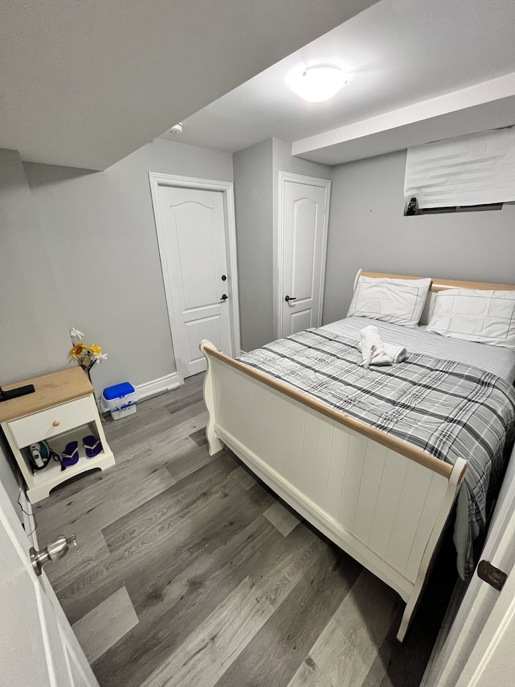 luxury 2 bedroom 2 full baths rooms