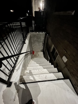 luxury 2 bedroom 2 full baths rooms