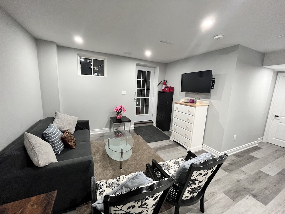 luxury 2 bedroom 2 full baths rooms