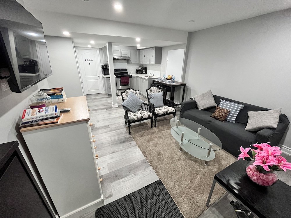 luxury 2 bedroom 2 full baths rooms