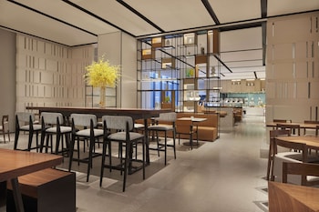 hyatt place hangzhou international airport