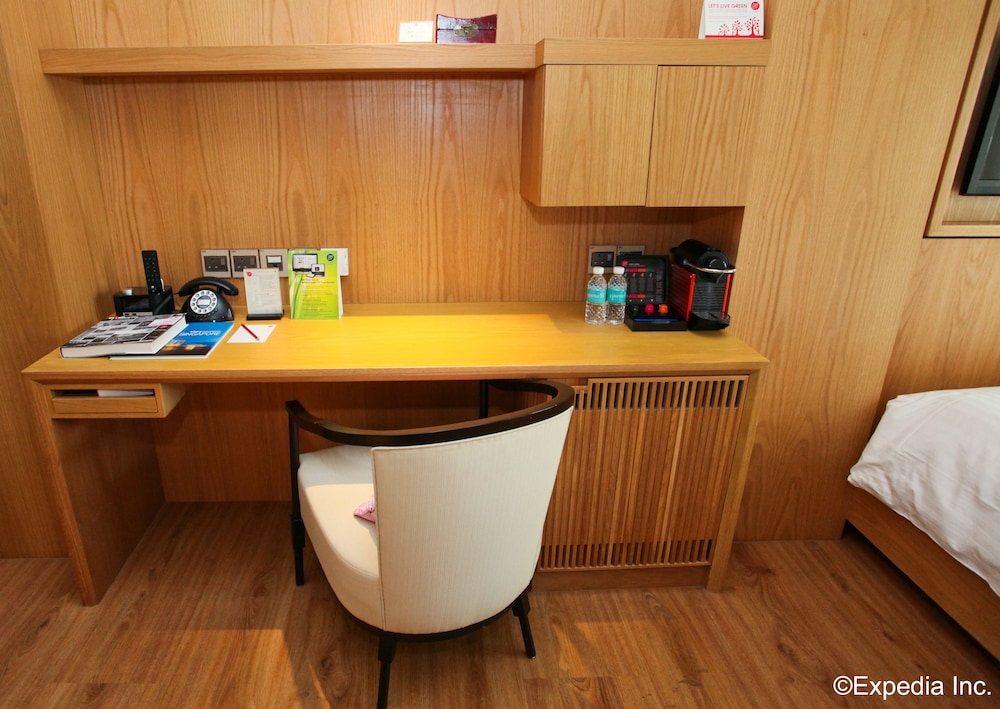 amoy by far east hospitality