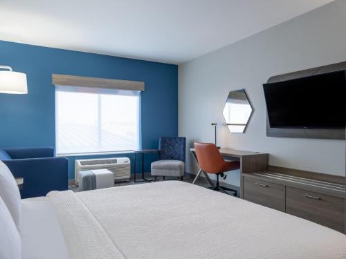 holiday inn express and suites meridian boise west an ihg hotel