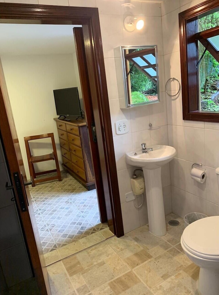 suite privativa em jardim1km do capivari