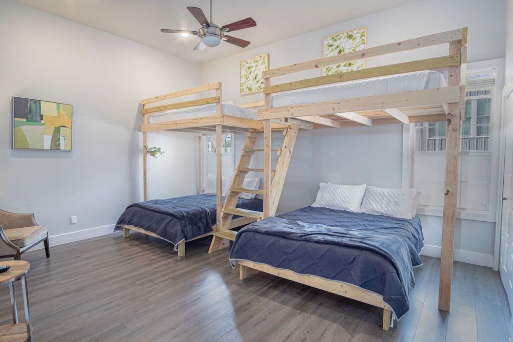 gorgeous family friendly home near downtown