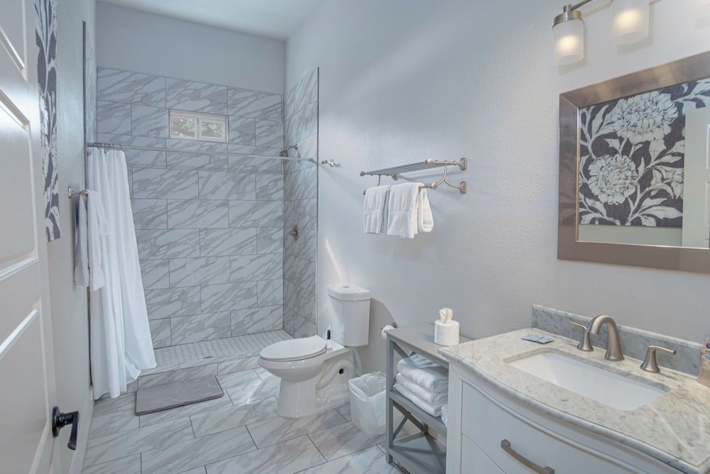 gorgeous family friendly home near downtown