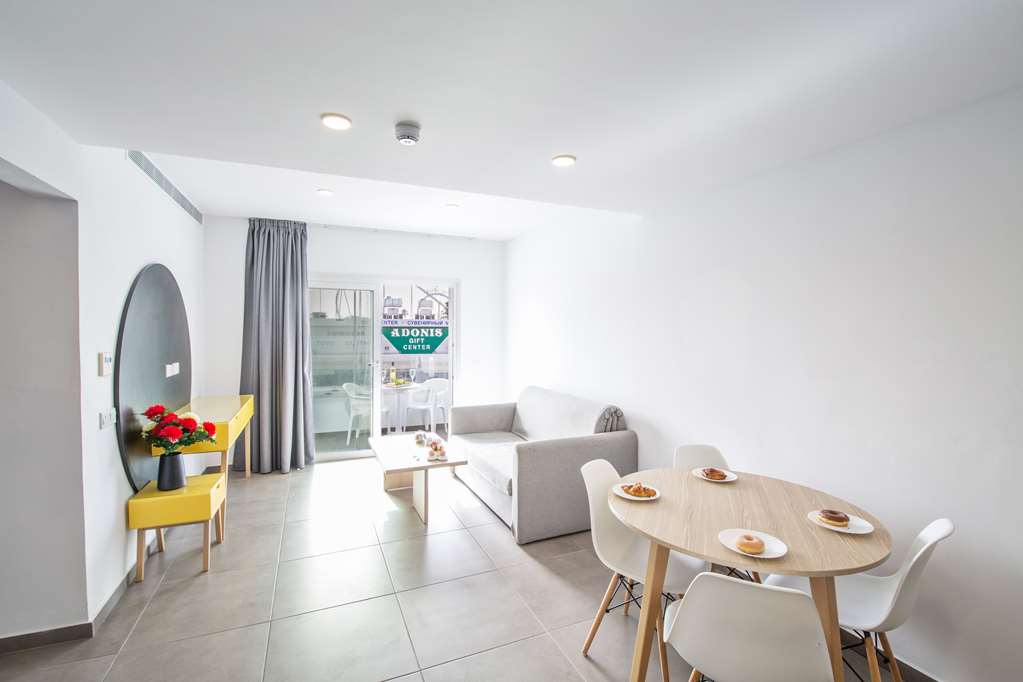 anthea hotel apartments