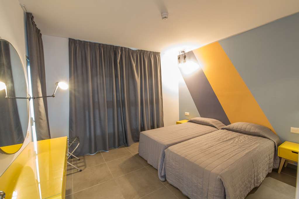 anthea hotel apartments